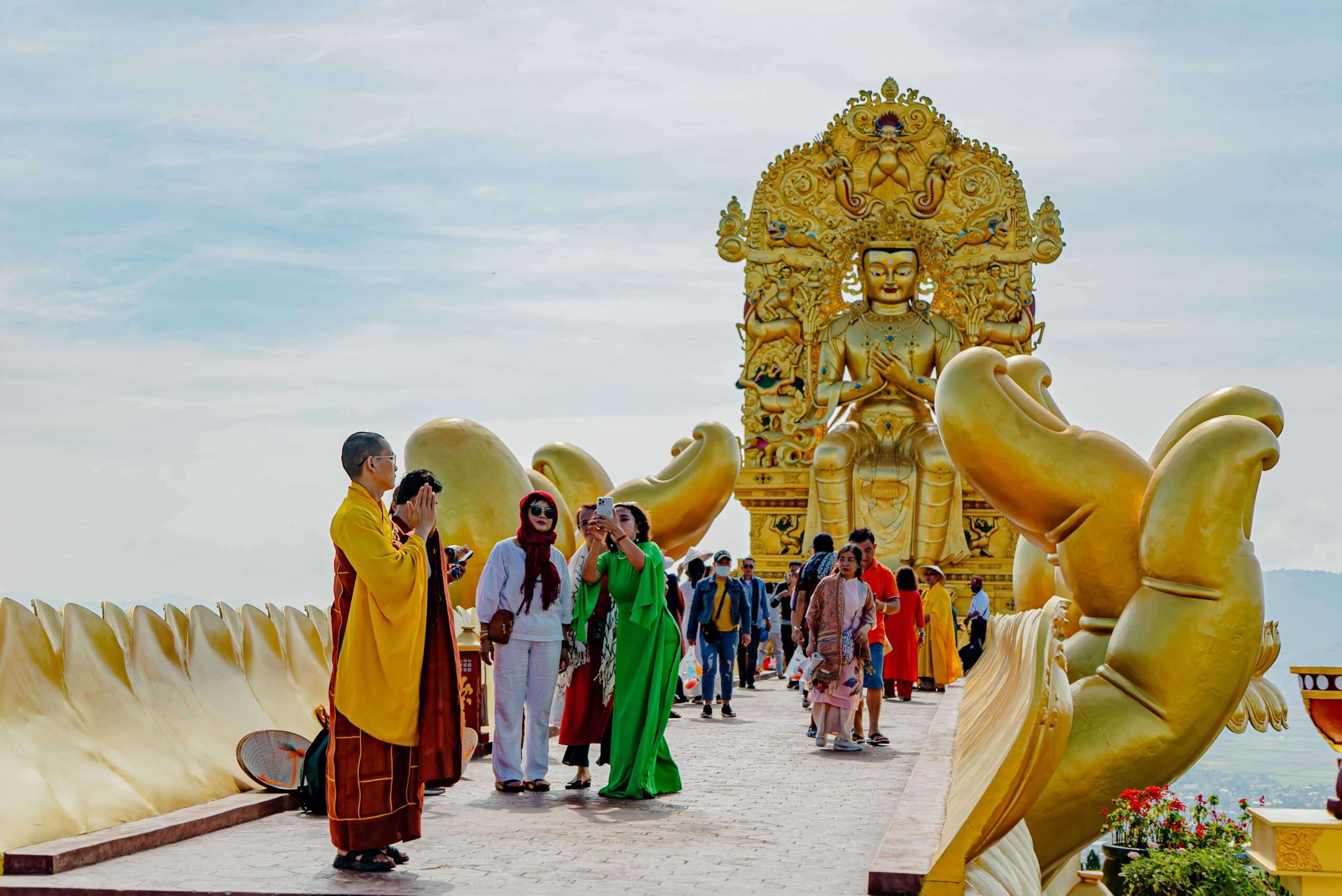 THAM QUAN TRẢI NGHIỆM TRONG NGÀY